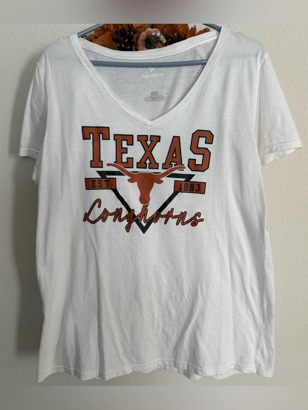 Fanatics White V-Neck Texas Longhorns Graphic Tee with Burnt Orange Logo